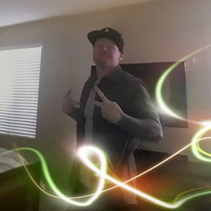 Meet your Posher, Nicholas